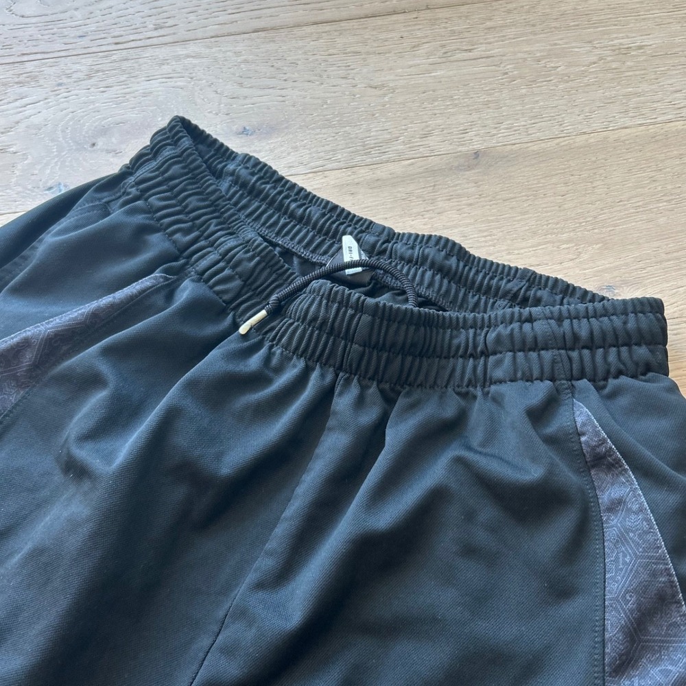 Jordan Mens Dri FIT Basketball Shorts Black Geometric Side Panels XL - Picture 6 of 8